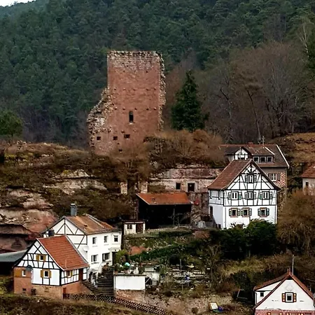 Kobel Comfortable Vacation Apartment Elmstein